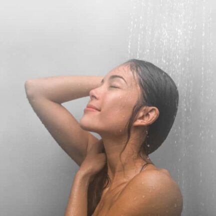 Exercices de respiration sous la douche